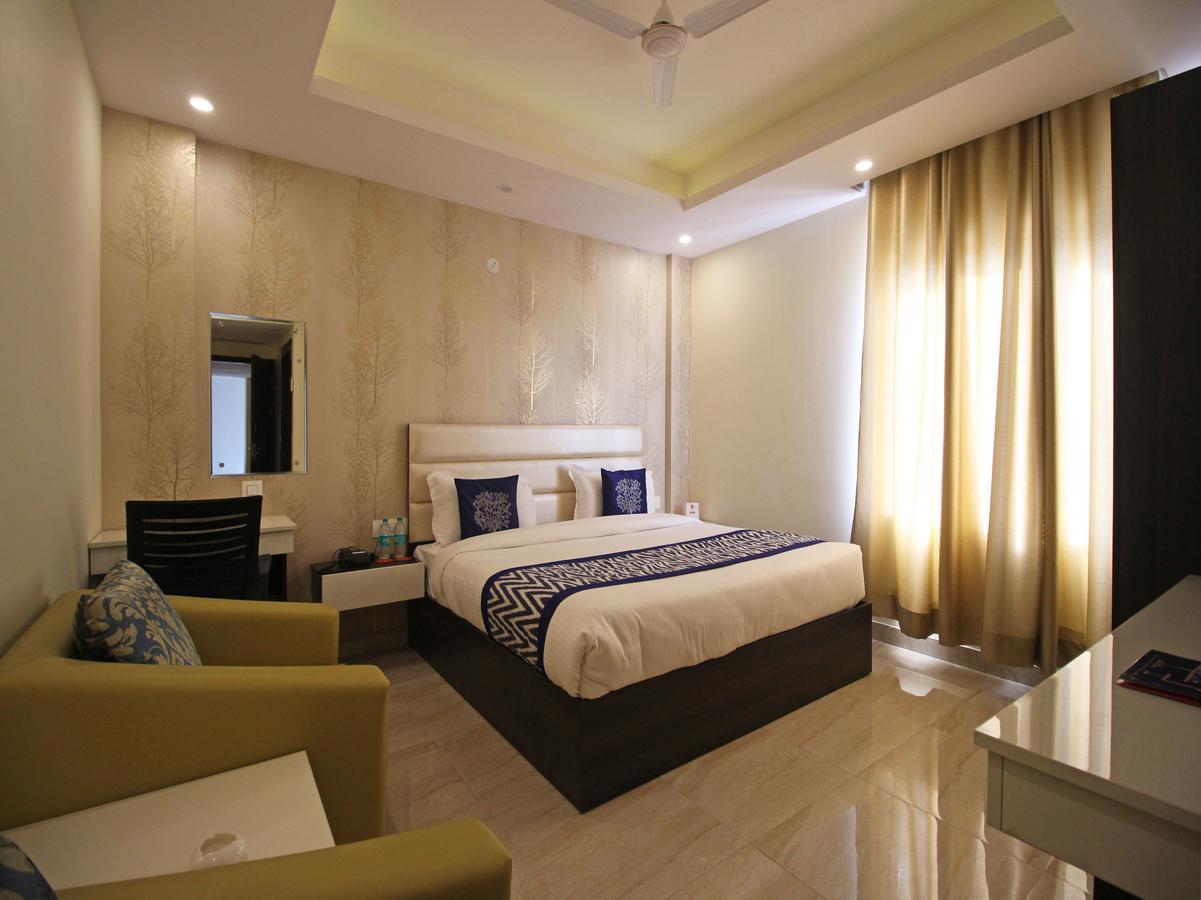 Oyo 8132 Hotel Kukreja Déhrádún Exteriér fotografie